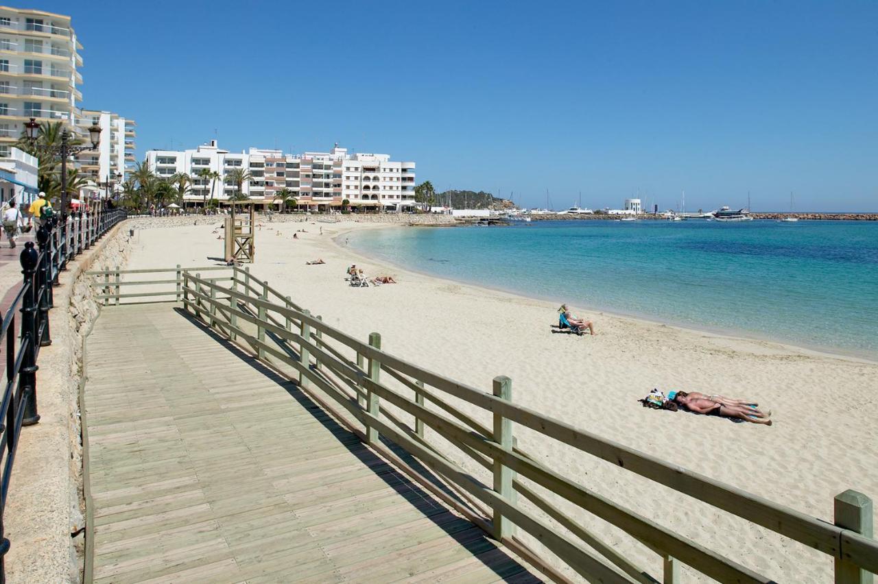 Apartamentos Bon Lloc Santa Eulária des Riu Exterior foto